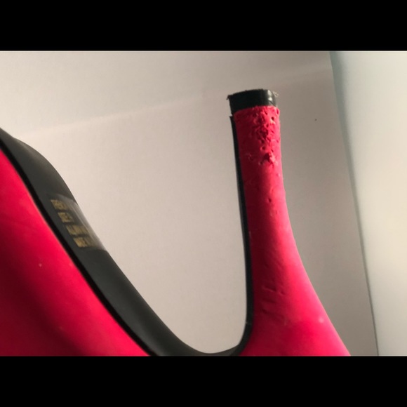 Classic Red Pumps - Picture 7 of 7